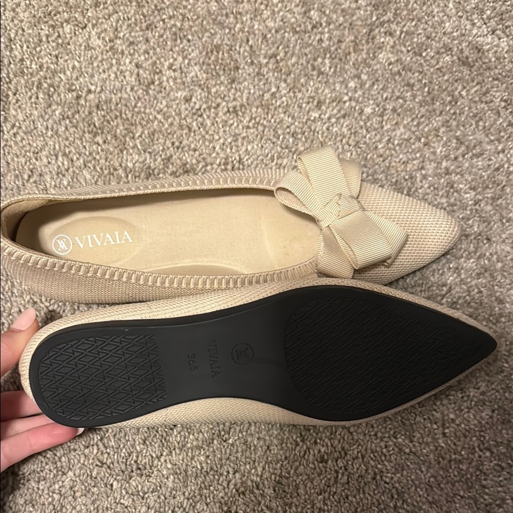Tan Flats with Bow Detail for Casual Wear